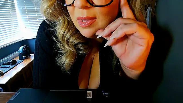 OrlaOnline's Webcam Show