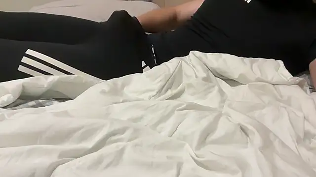 adidas_guy Webcam-Show