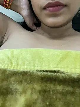 Pokazy przed kamerką – sweety_verma