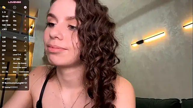 CarmeliaHayball Live XXX Chat