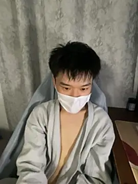 Zhang_yiovo Pertunjukan Webcam