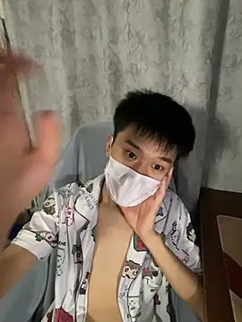Zhang_yiovo Show Webcam