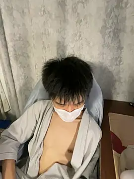 Zhang_yiovo 网络视讯表演