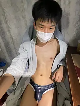 Zhang_yiovo webkamerás műsora