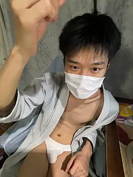 Zhang_yiovo Pertunjukan Webcam