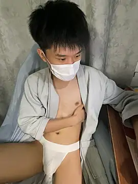Zhang_yiovo 在線直播表演