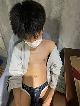 Zhang_yiovo Pertunjukan Webcam