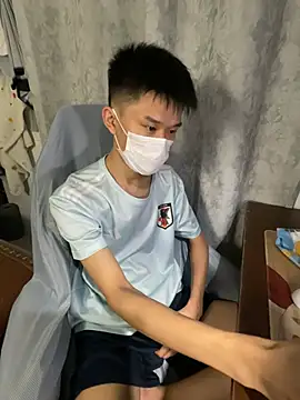 Zhang_yiovo Show Webcam