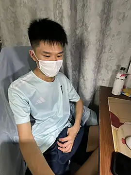 Zhang_yiovoのウェブカメラショー