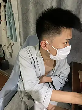 Zhang_yiovo webcam show