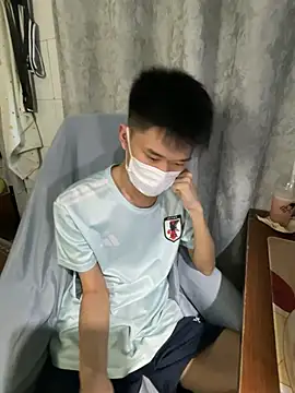 Zhang_yiovoのウェブカメラショー