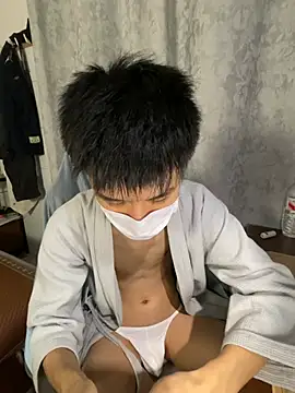Zhang_yiovo 在線直播表演
