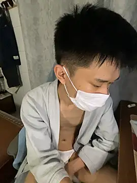 عرض كام Zhang_yiovo