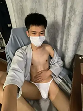 Zhang_yiovo Pertunjukan Webcam