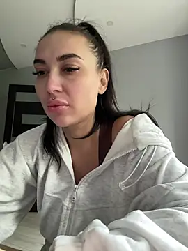 Show modela Leyla626 na web-kameri