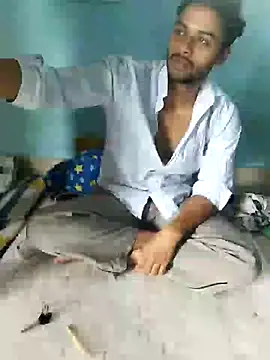 fav_villan Show in webcam