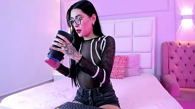 nina_velvet_1 – Naživo XXX chat