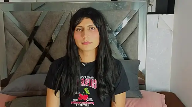 הופעת וובקאם של elektra_Sky_