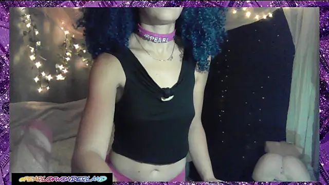 PearlOfWonderland Webcam-Show