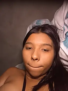 Amelie_26's Live XXX Chat
