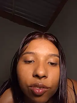 Amelie_26's Live Chat Room