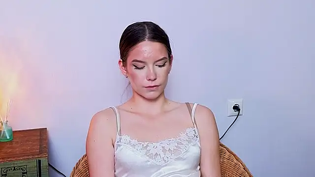 MarcellaAveado Chat XXX in diretta