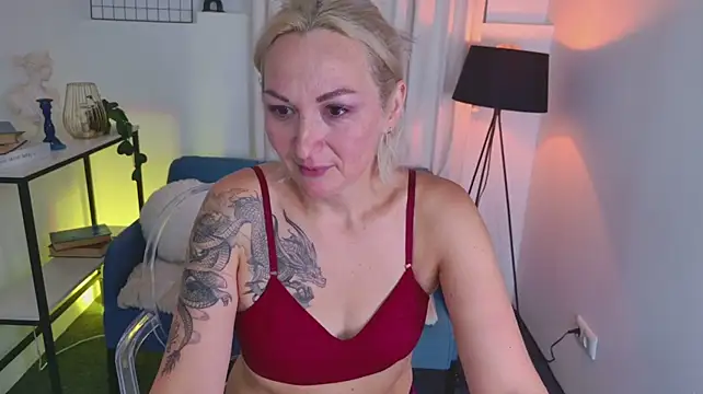 HelenDragonMother Webcam-Show