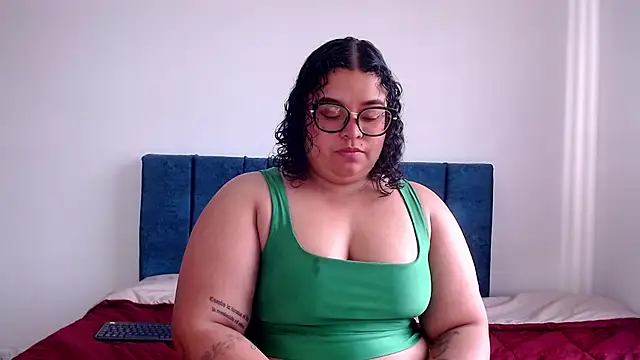 Mikaela_moreau: вебкам-шоу