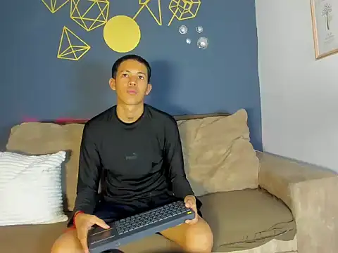 Ares_blaze Show in webcam