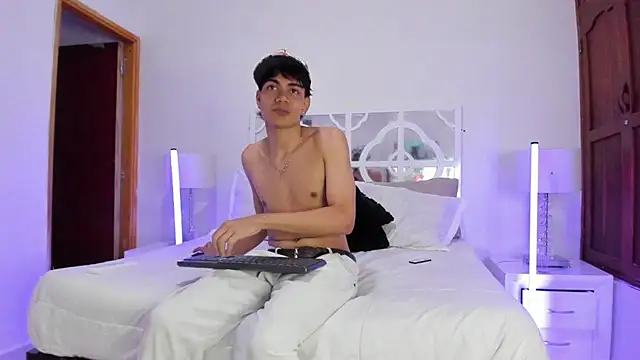 Ethan_Carter_ Webcam show