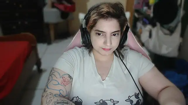 Chatroom XXX en direct de VictoriaSaintes