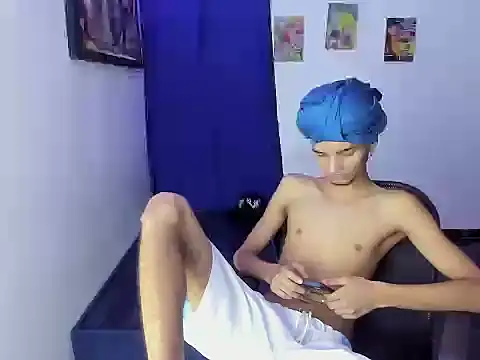 Show modela White_master1 na web-kameri