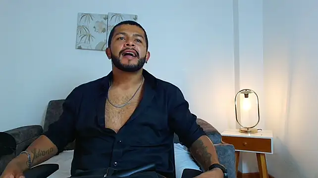 Show modela Bruno_Silva_ na web-kameri