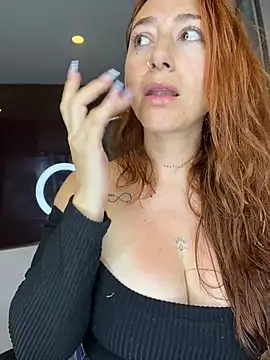 samara-kitty's Webcam Show