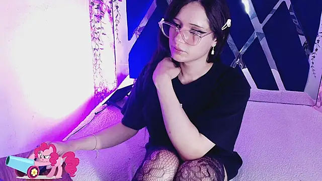 la_bommbastic's Webcam Show