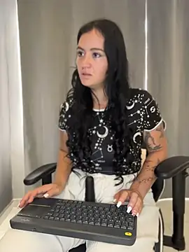 tina-cherry's Live XXX Chat