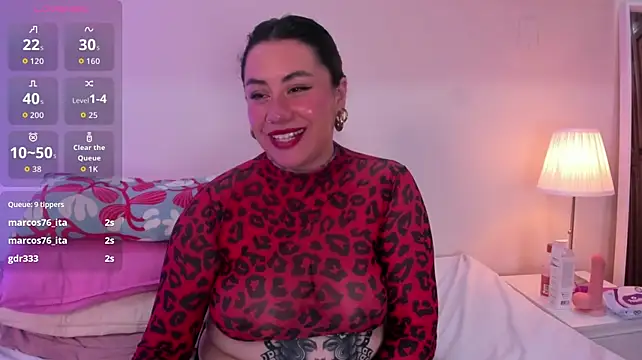 Nisha_dh's Live XXX Chat
