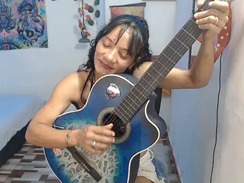 Chat XXX en directo de MADAM0526
