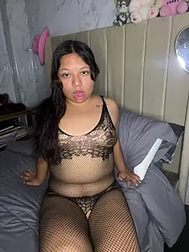 Shammie69 Show in webcam