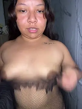 Pokazy przed kamerką – Shammie69