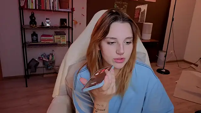 XXX chat uživo modela lina-way