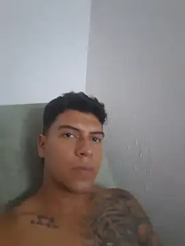 Show modela ColombianoC1998 na web-kameri