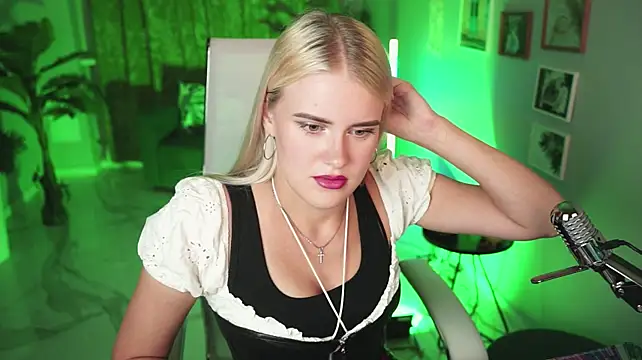KattyWilde Live XXX-Chat