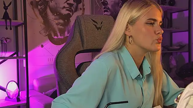 KattyWilde Webcamshow