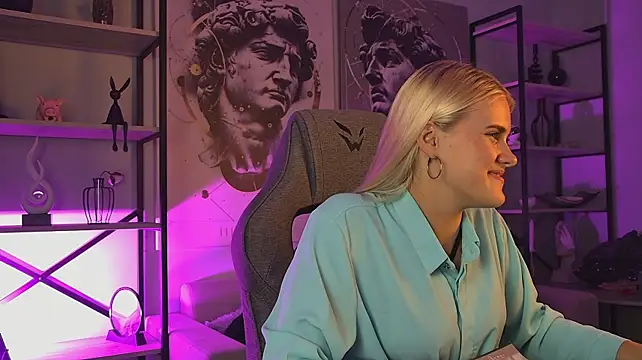 KattyWilde Live XXX-chat