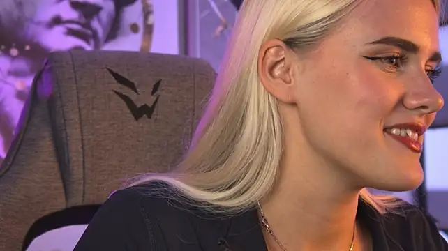 KattyWilde XXX чат на живо