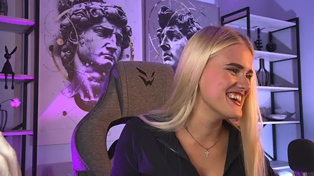 KattyWilde Live XXX-Chat