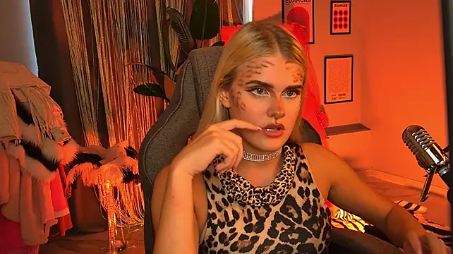KattyWilde Chat XXX in diretta