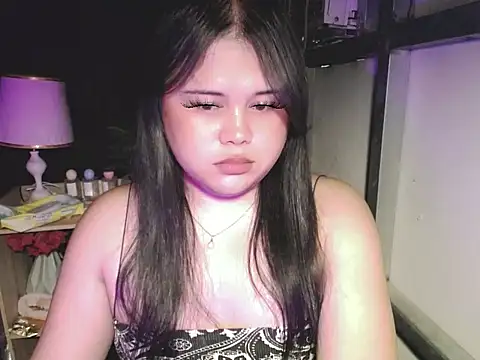 Show de lovemaecock na webcam