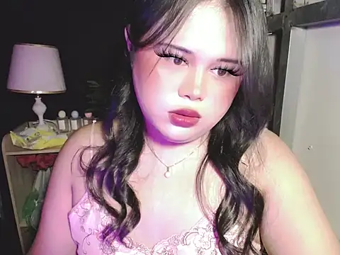 Show modela lovemaecock na web-kameri
